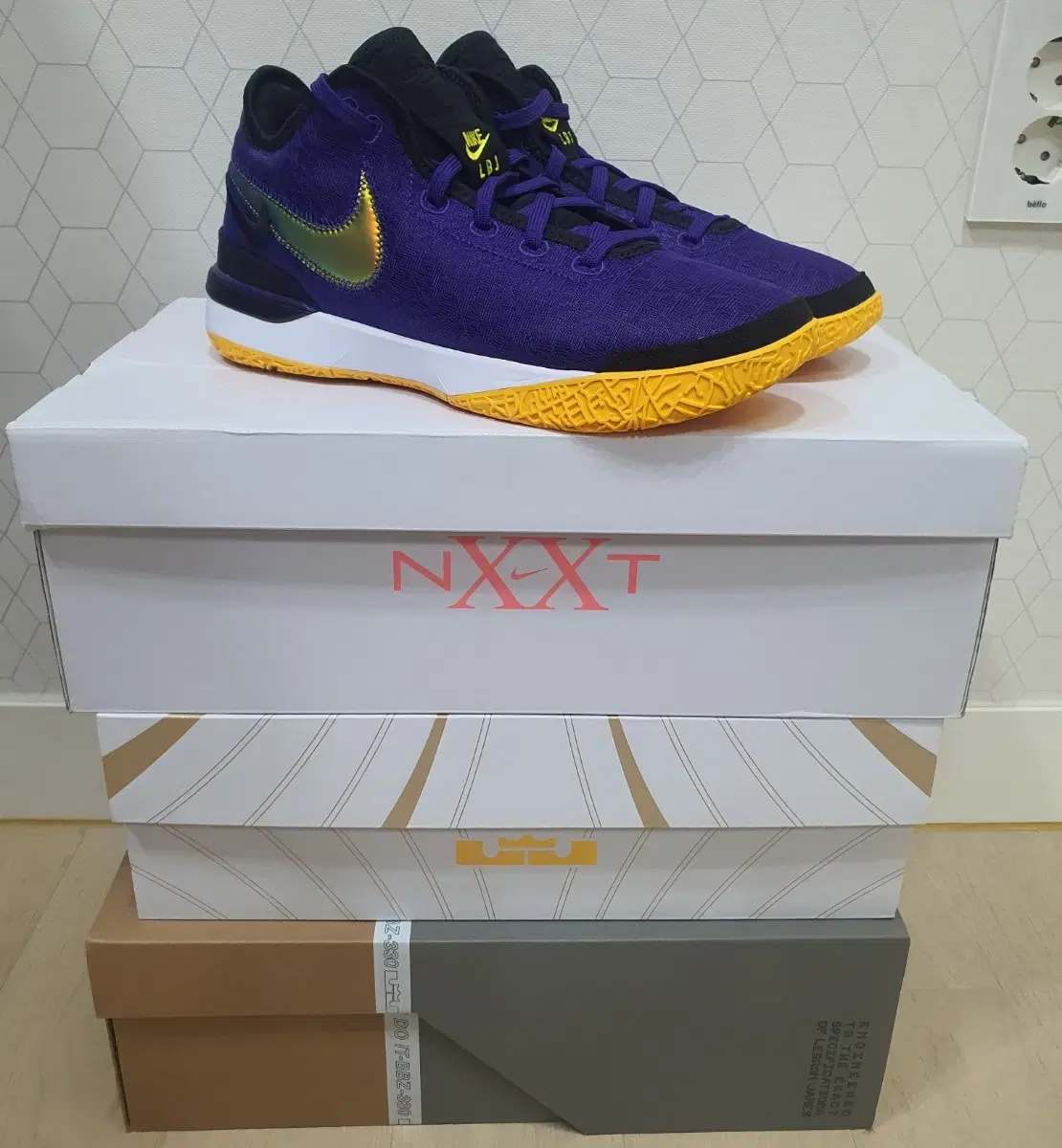 르브론 nxxt gen lakers